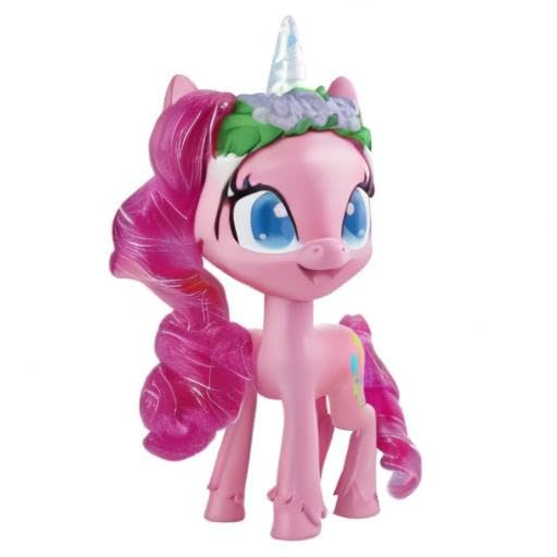 My Little Pony Pinkie Pie dress-up accessories support creative storytelling.