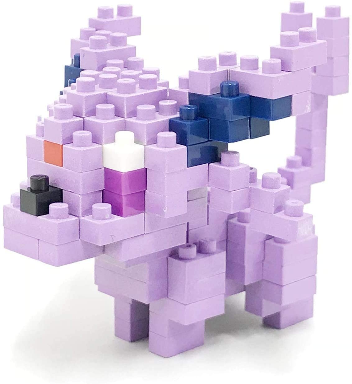 Nanoblock Umbreon illustrated instructions aid accurate building.