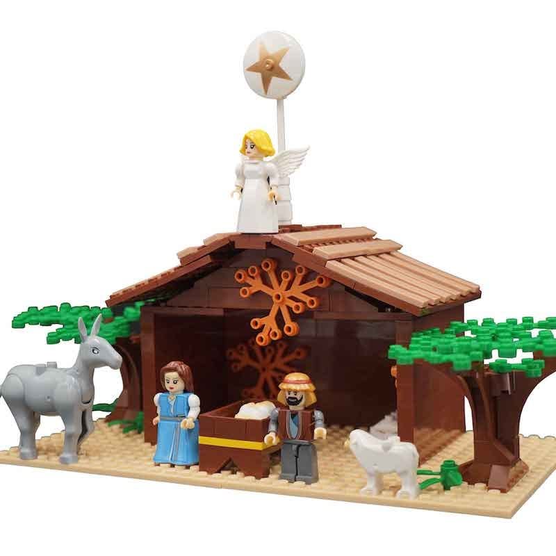 Nativity Bricks Baby Jesus figure as the focal point of the nativity