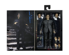 Ideal for Universal Monsters fans and figure collectors.