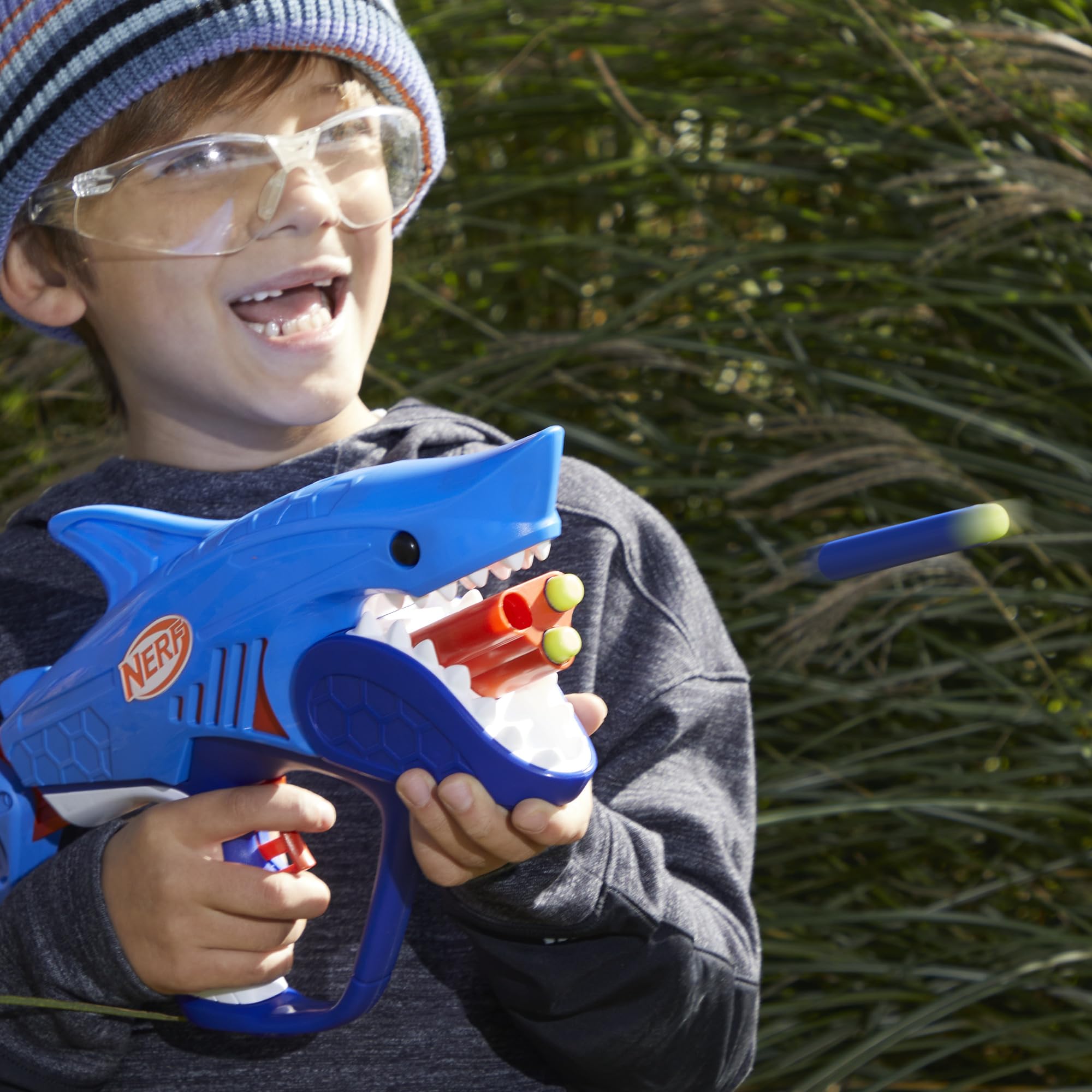 Nerf Junior Wild Sharkfire shark design detail sparks imaginative play.