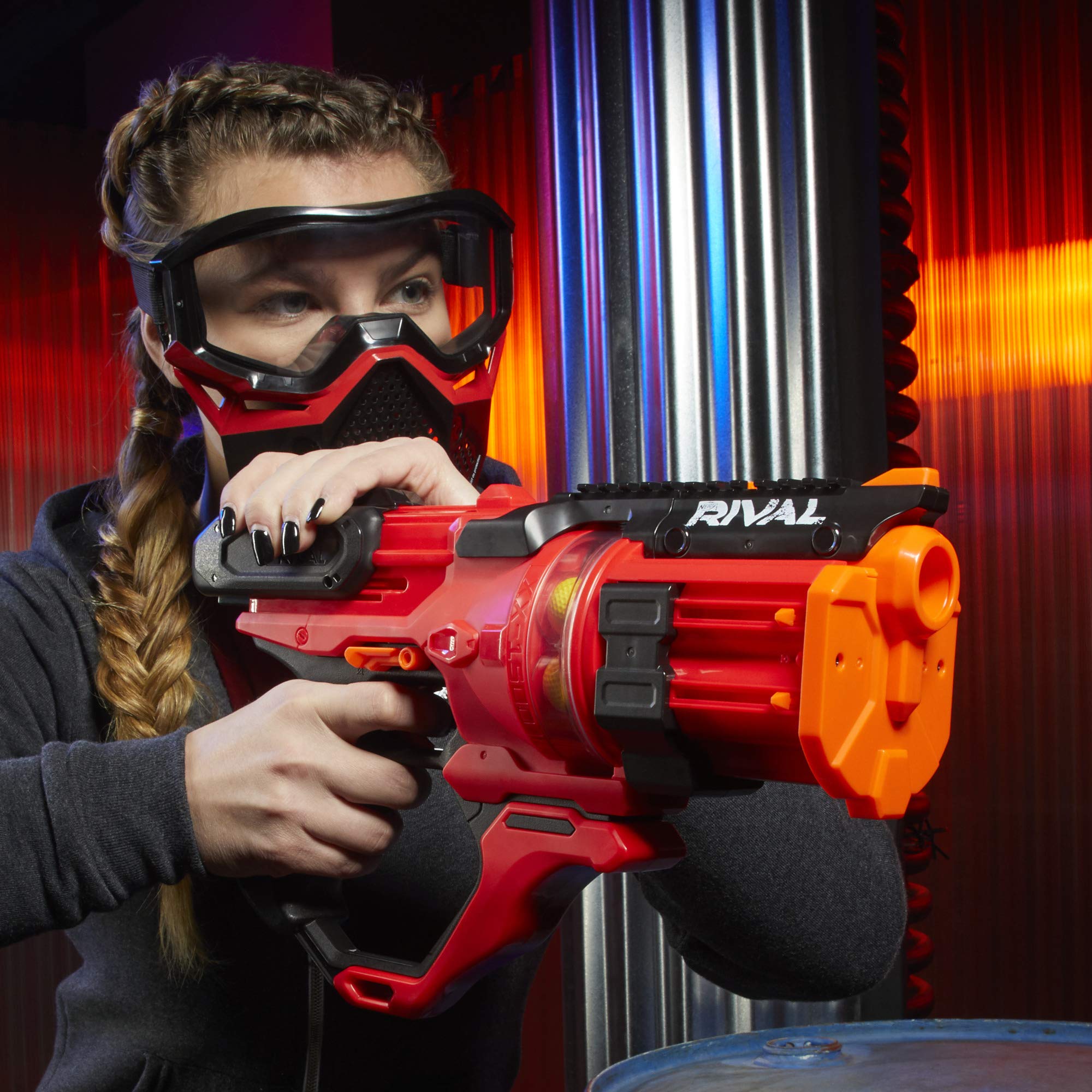 Nerf Rival Roundhouse XX-1500 includes 15 official rounds.