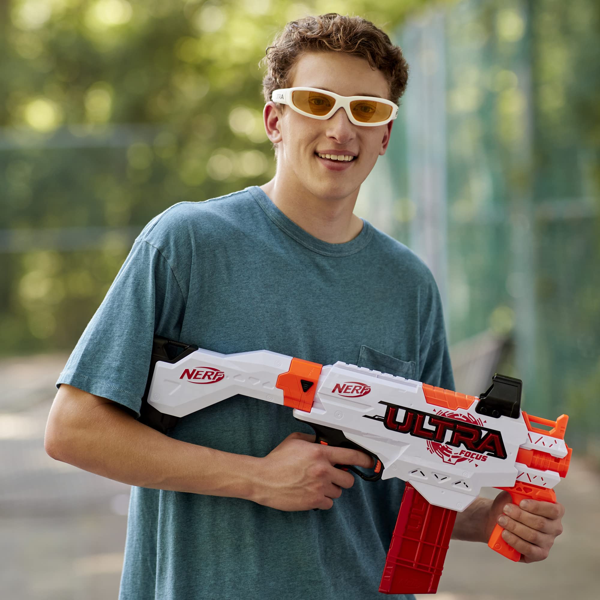 Nerf Ultra Focus stock storage keeps darts organized between rounds.