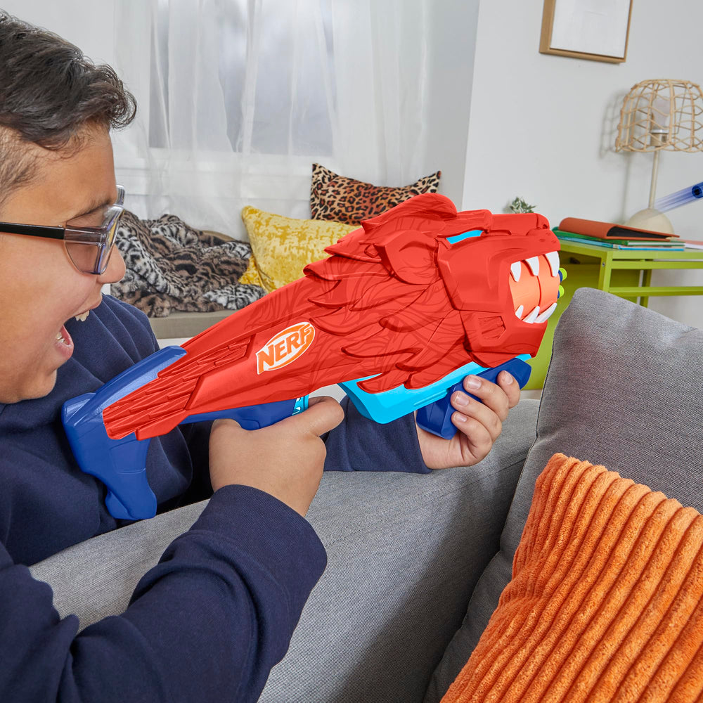 Nerf Wild Lionfury includes 16 Nerf Elite 2.0 darts