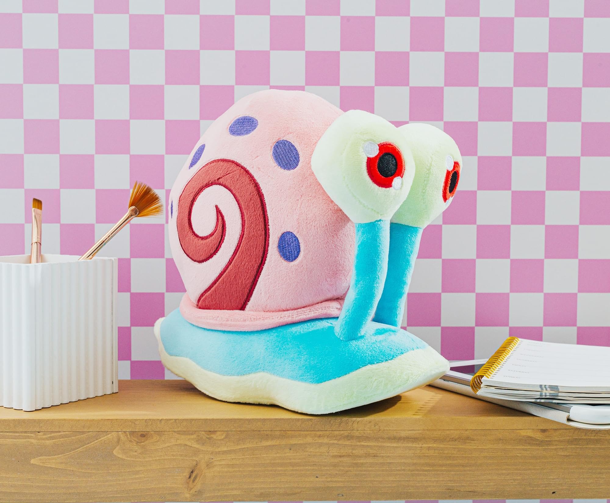 Nickelodeon SpongeBob Gary snail Bikini Bottom vibe—perfect for playtime and display.