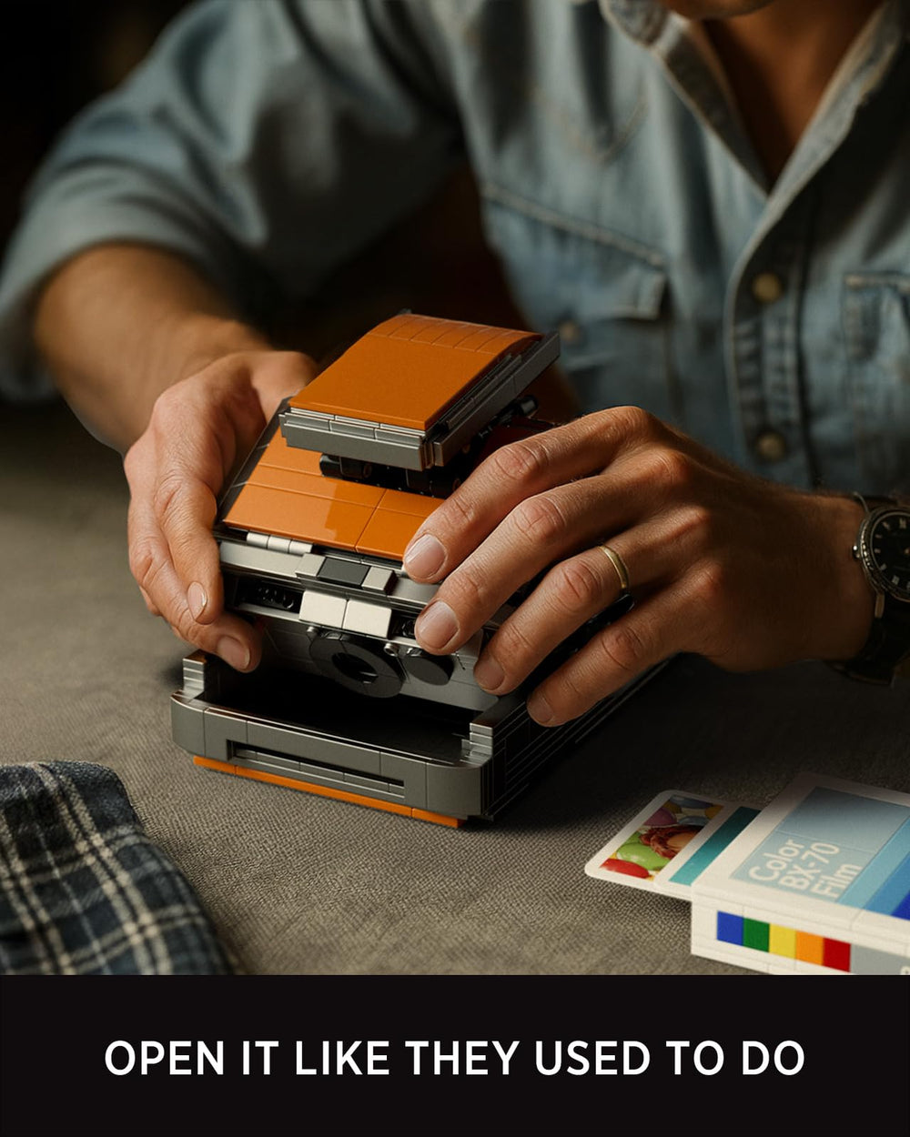 Nifeliz Plexoid BX-70 slide out photo action adds playful interaction
