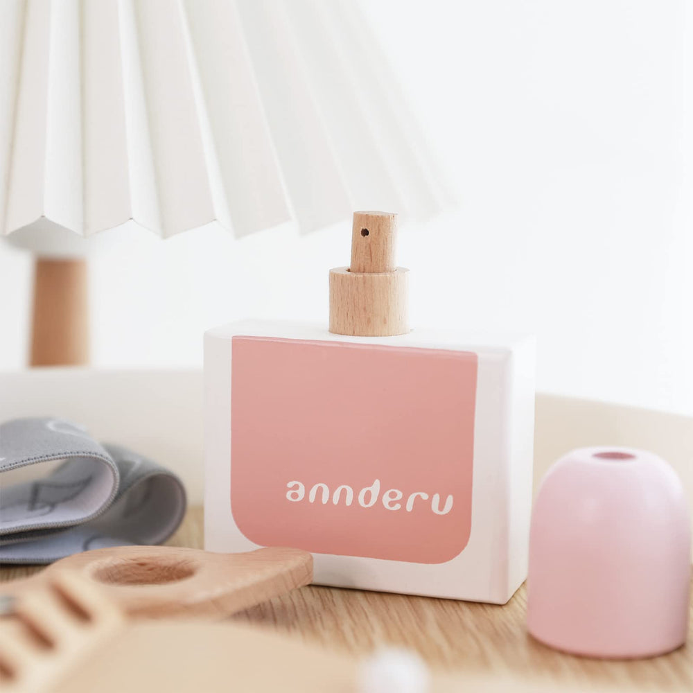 Nunukids wooden mirror reflects light for engaging dress-up sessions.