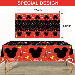 Nyhpar party tablecloth ensures mess-free cleanup after snacks and cake.