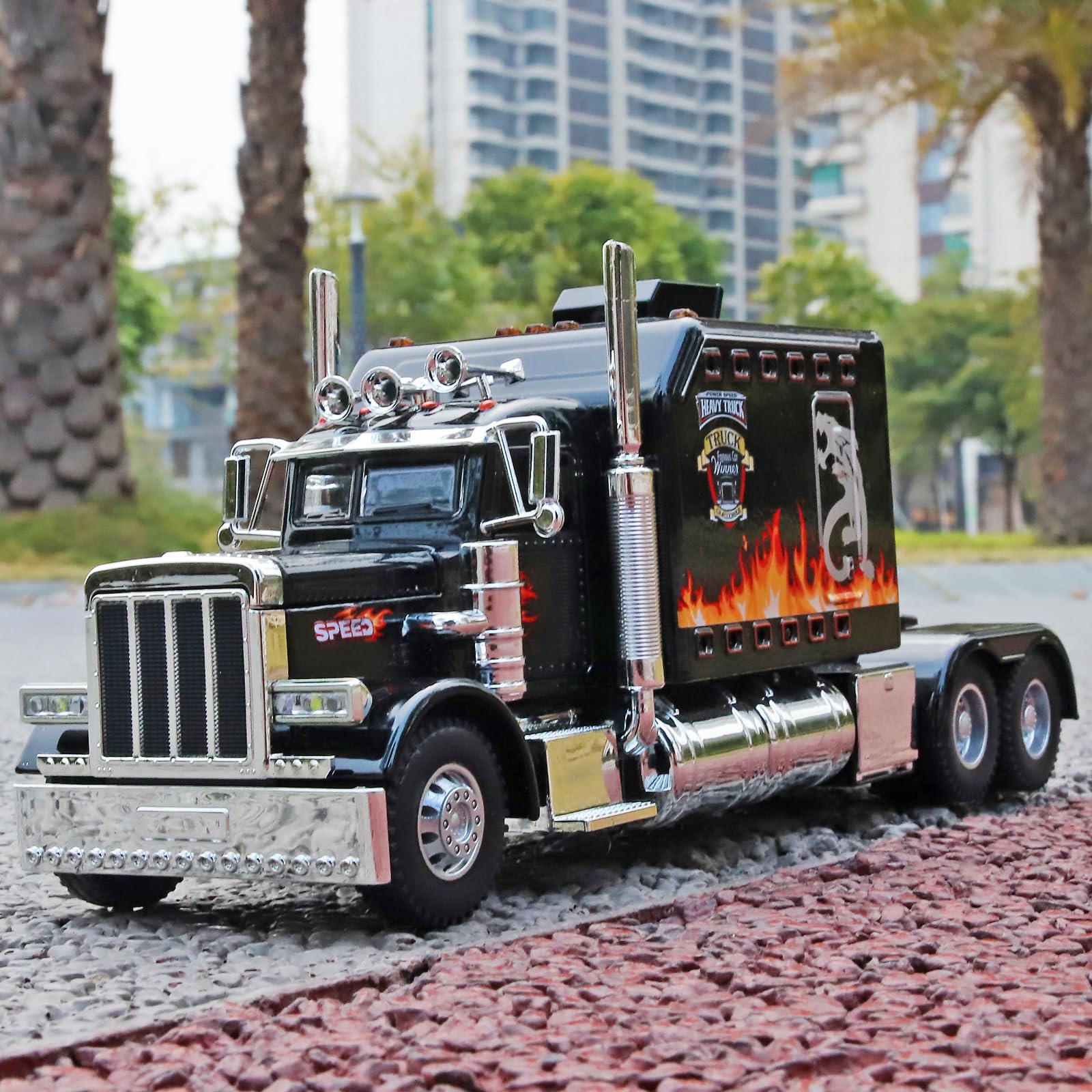 OANMYJJO metal diecast construction offers durable, sturdy play for ages 4-7.