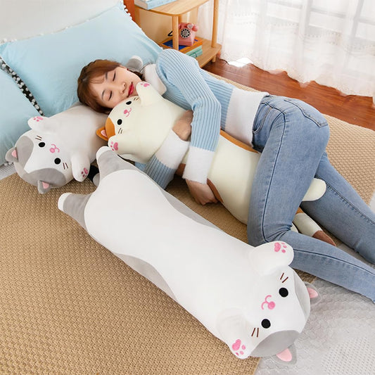 Oeonuas cat plush with smile and back accents