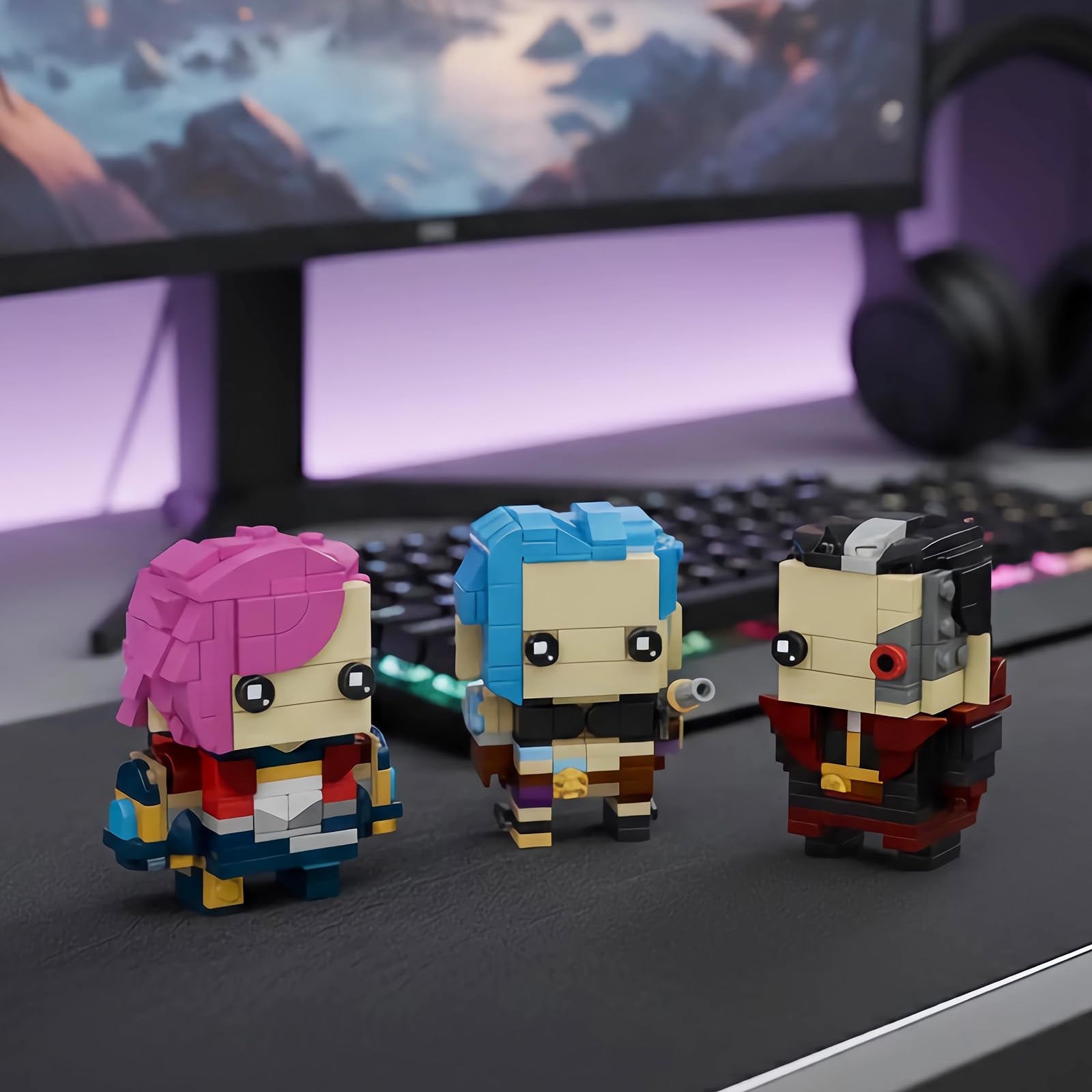 Onederbkk Game Anime Figure Building Set on a desk for inspiration and display