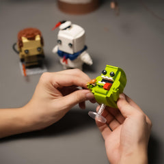 onederbkk Halloween ghost figures support creative family play and collaboration.