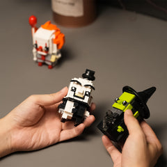 Onederbkk LEGO-compatible Building Kit — easy integration with standard bricks.