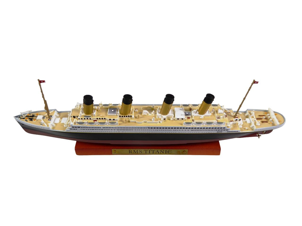 OPO 10 Titanic model displays-ready piece for desks and shelves