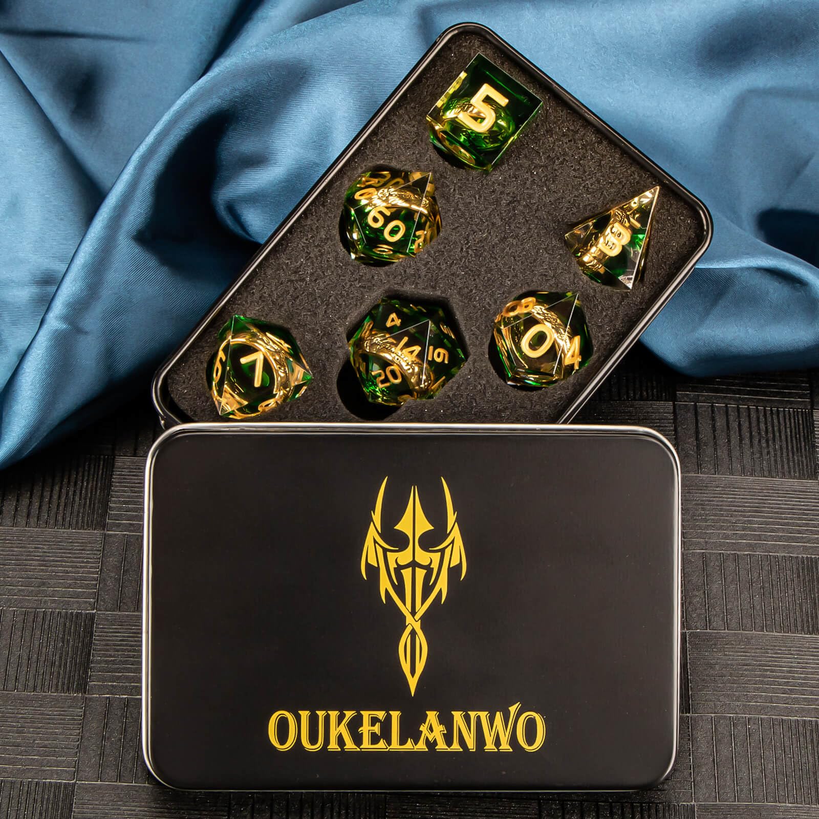 OUKELANWO Tin packaging protects the dice during storage and transport.