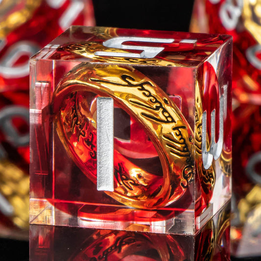 OUKELANWO Magic Lord Rings dice set with box for organized storage.