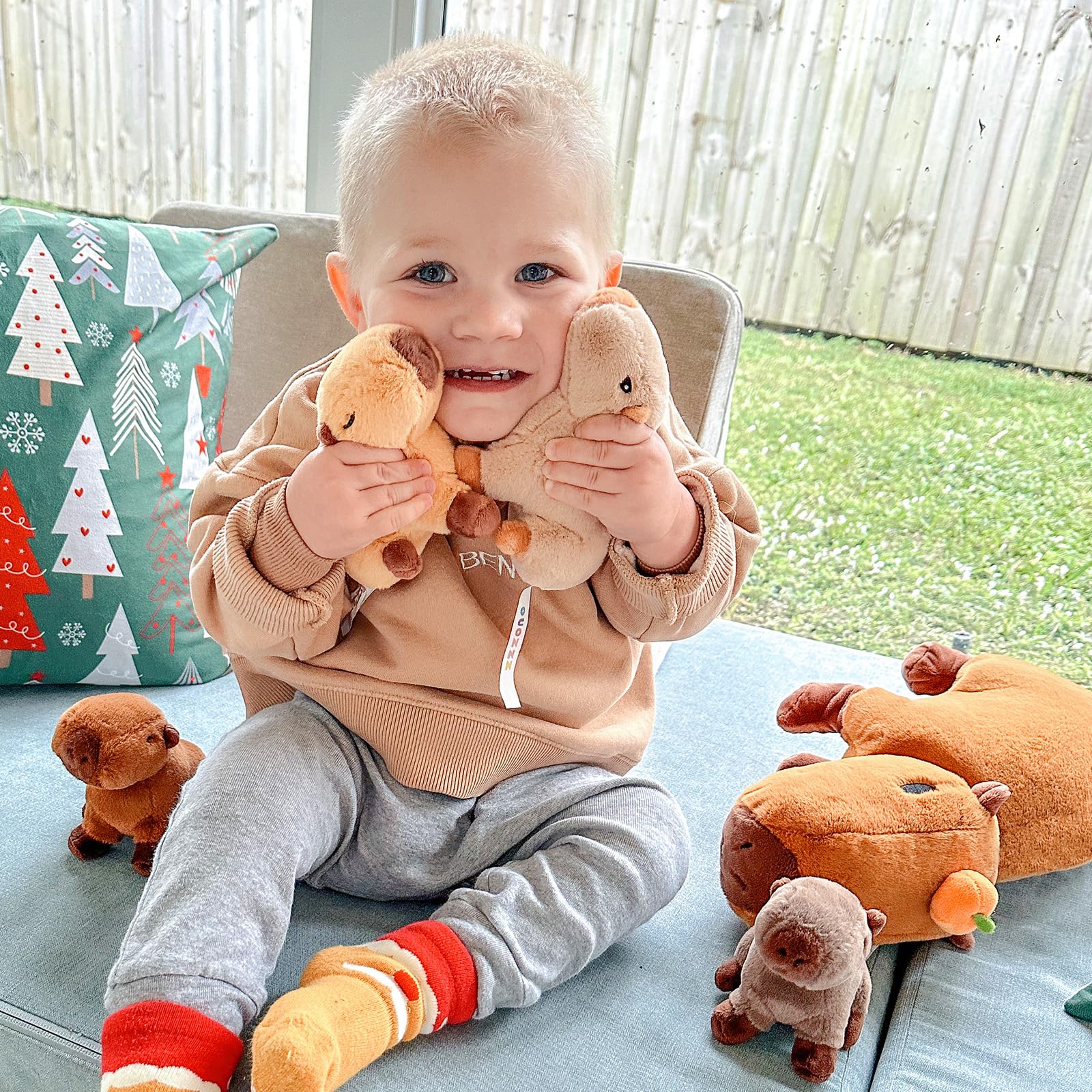 OUOZZZ Capybara plush set is ideal for gentle, safe cuddles with kids 3+.