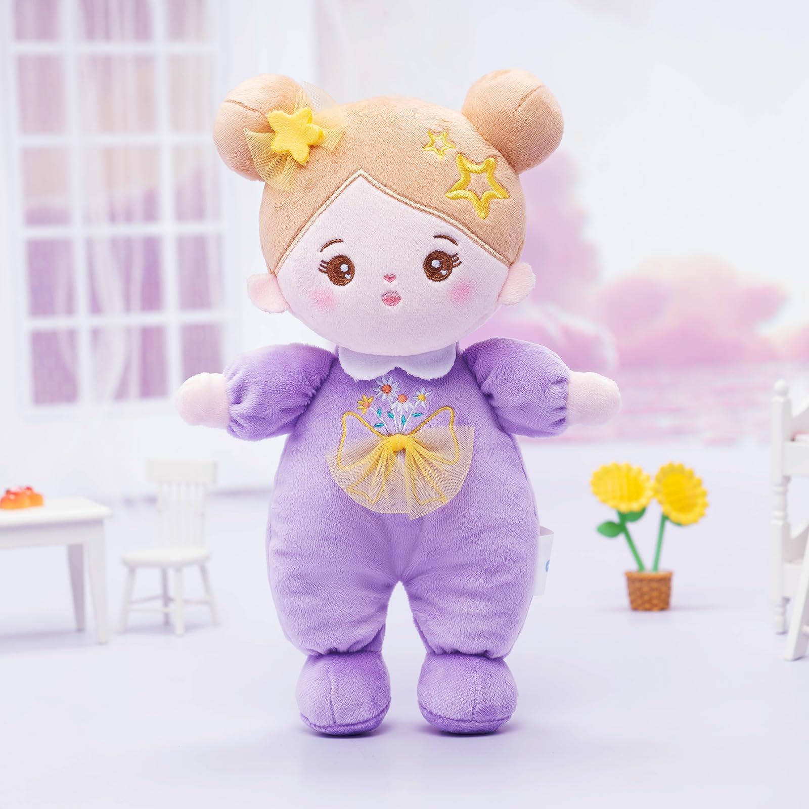 OUOZZZ Purple Daisy doll as bedtime cuddle companion for little ones.