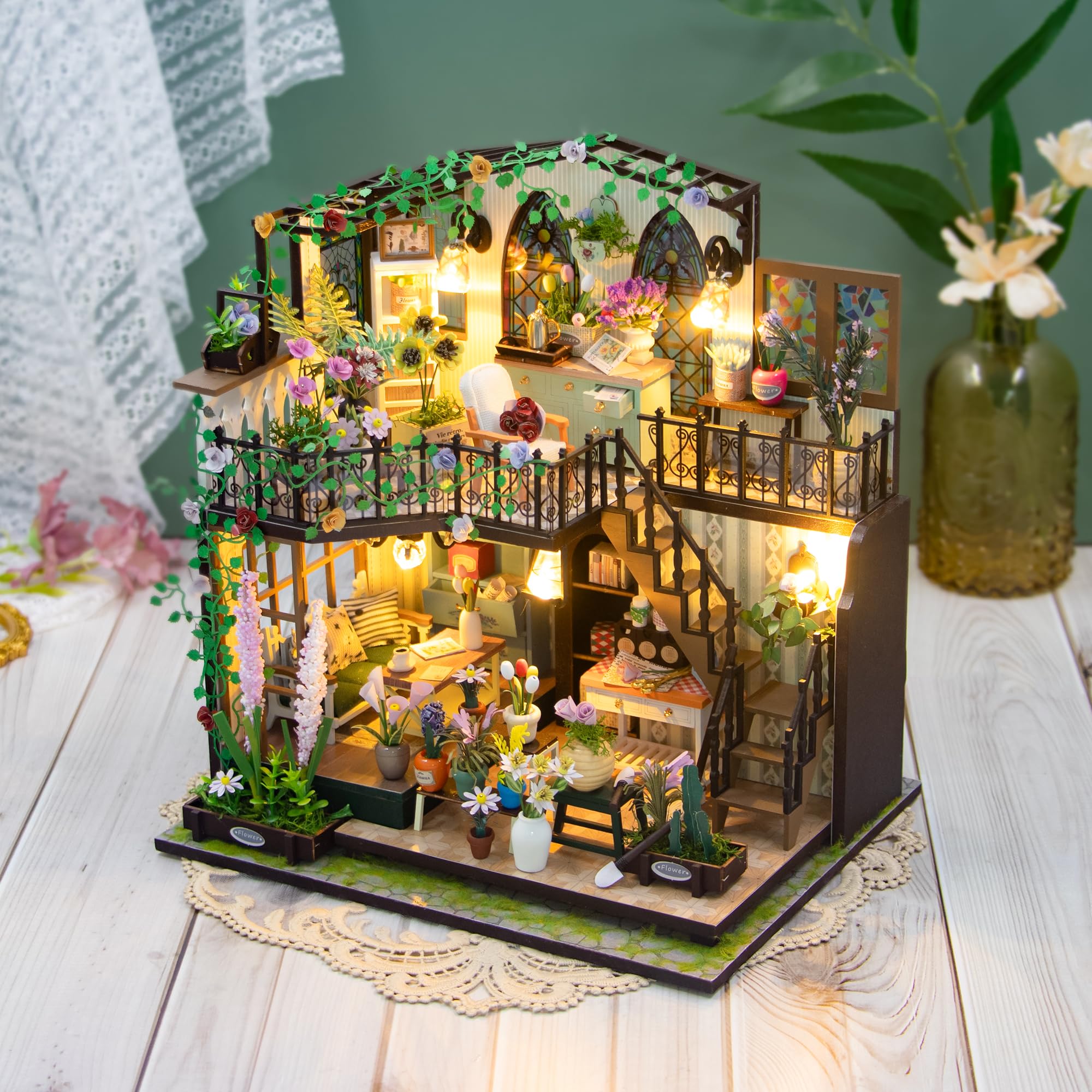 PANZIYU Darcy Flower House invites family collaboration and shared creativity