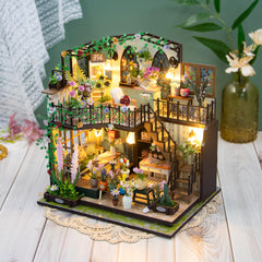 PANZIYU Darcy Flower House invites family collaboration and shared creativity