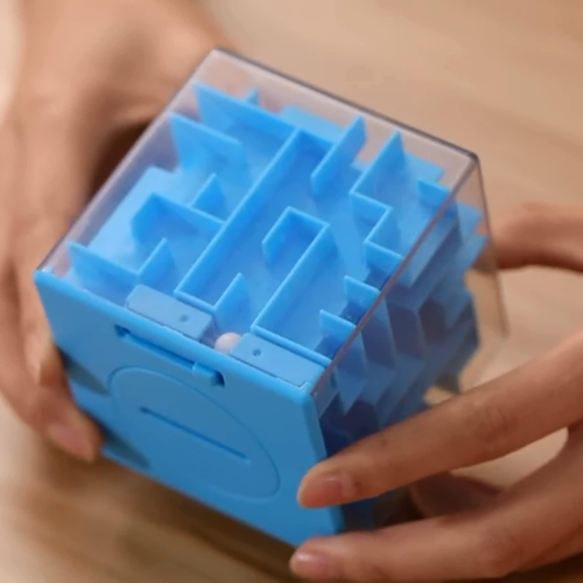 Patelai money maze box gift-ready, perfect surprise for events.