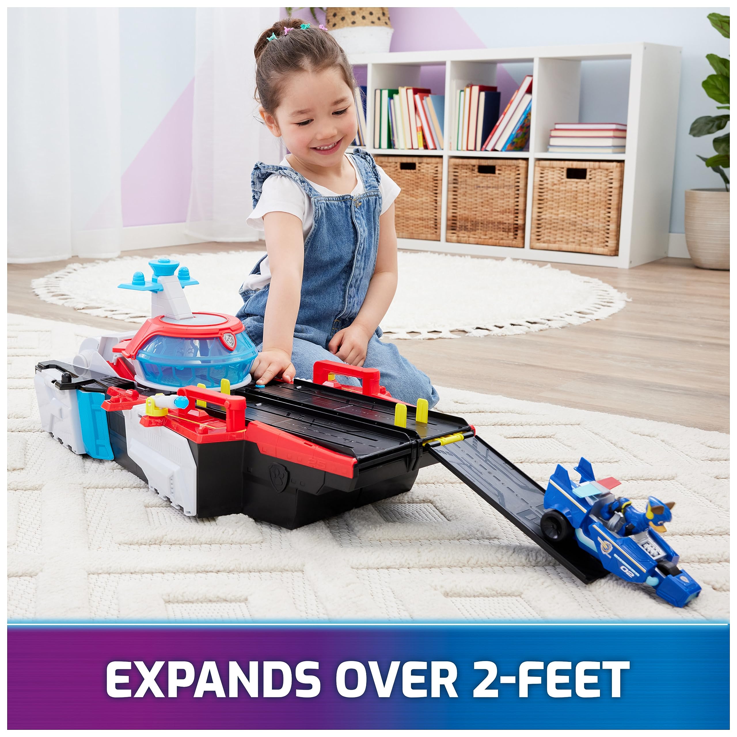Chase action figure included for authentic PAW Patrol adventures.