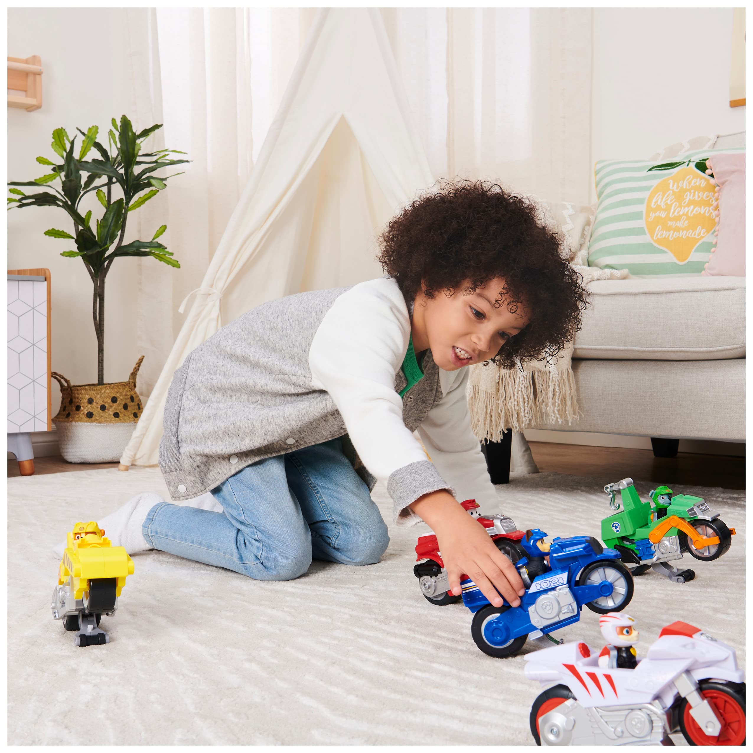 Wheelie-ready pull-back vehicle in bright PAW Patrol styling.