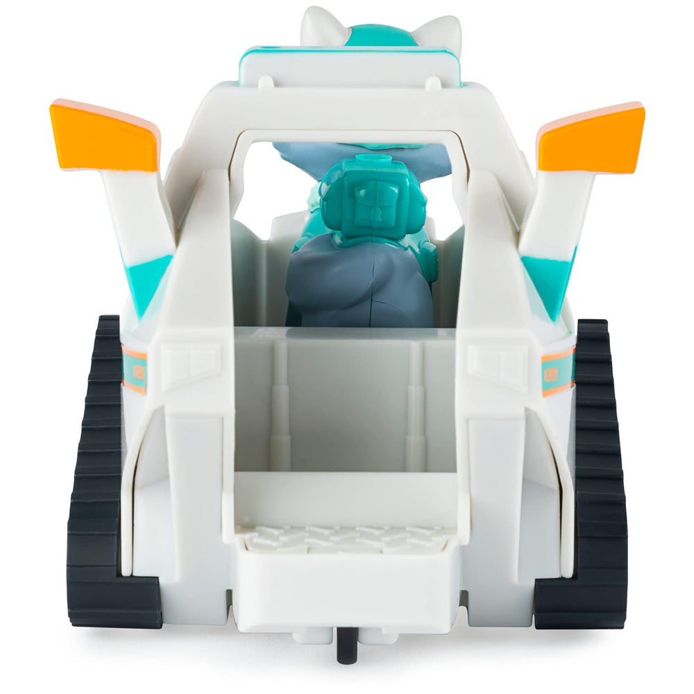 Everest vehicle and figure combo enhances pretend adventures in Adventure Bay.