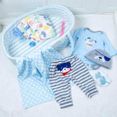 Pedolltree feeding bottle compatible with 17-22 inch reborn dolls.