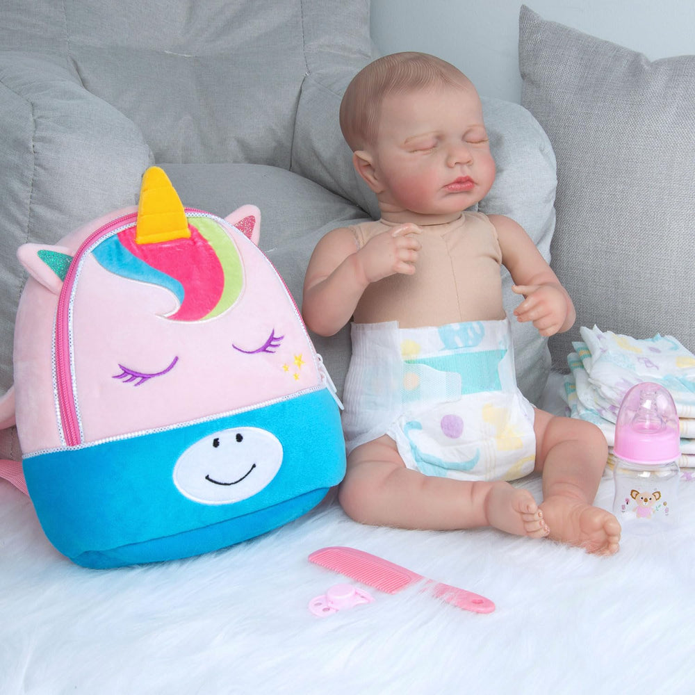Pedolltree unicorn backpack close-up shows whimsical design for pretend play.