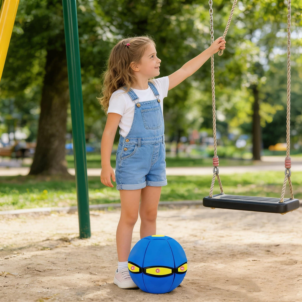 Peocryy Magic Bouncing Ball portable-pack fits in a bag.