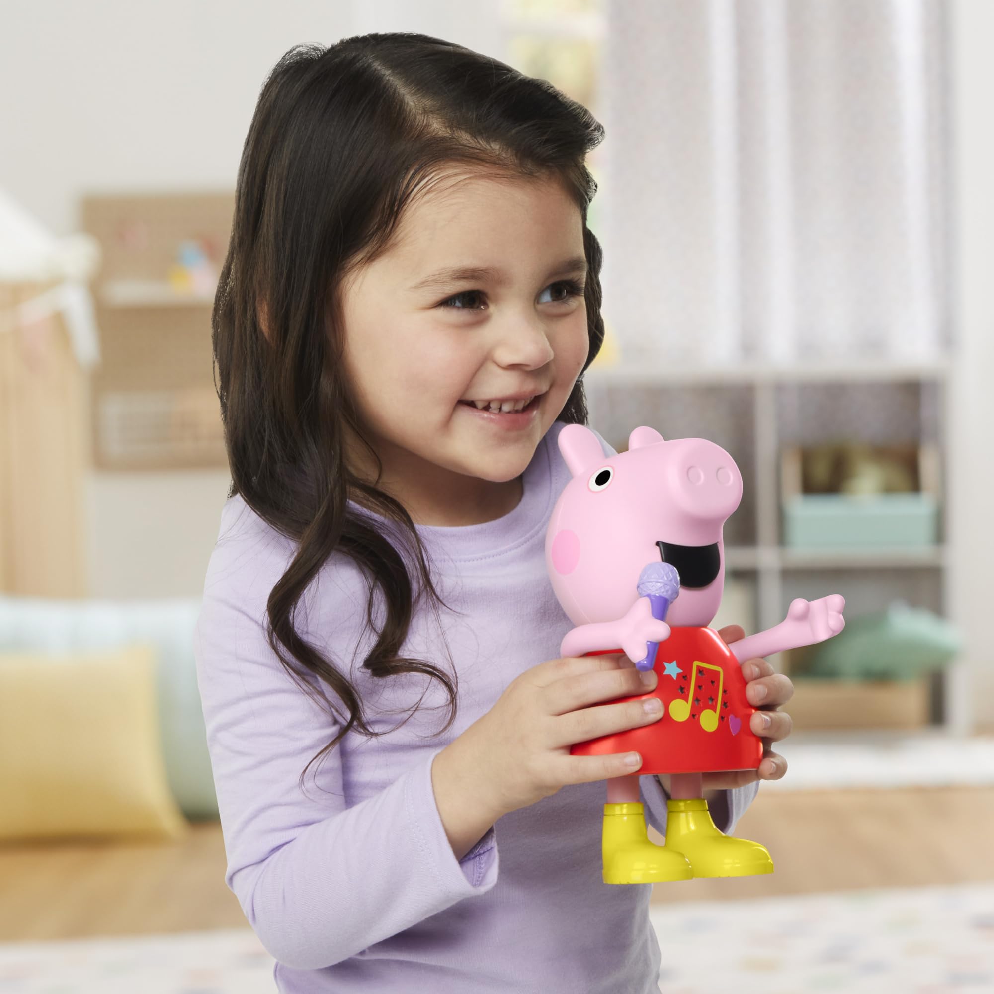 Gift-ready packaging for Peppa Pig Talk & Sing doll