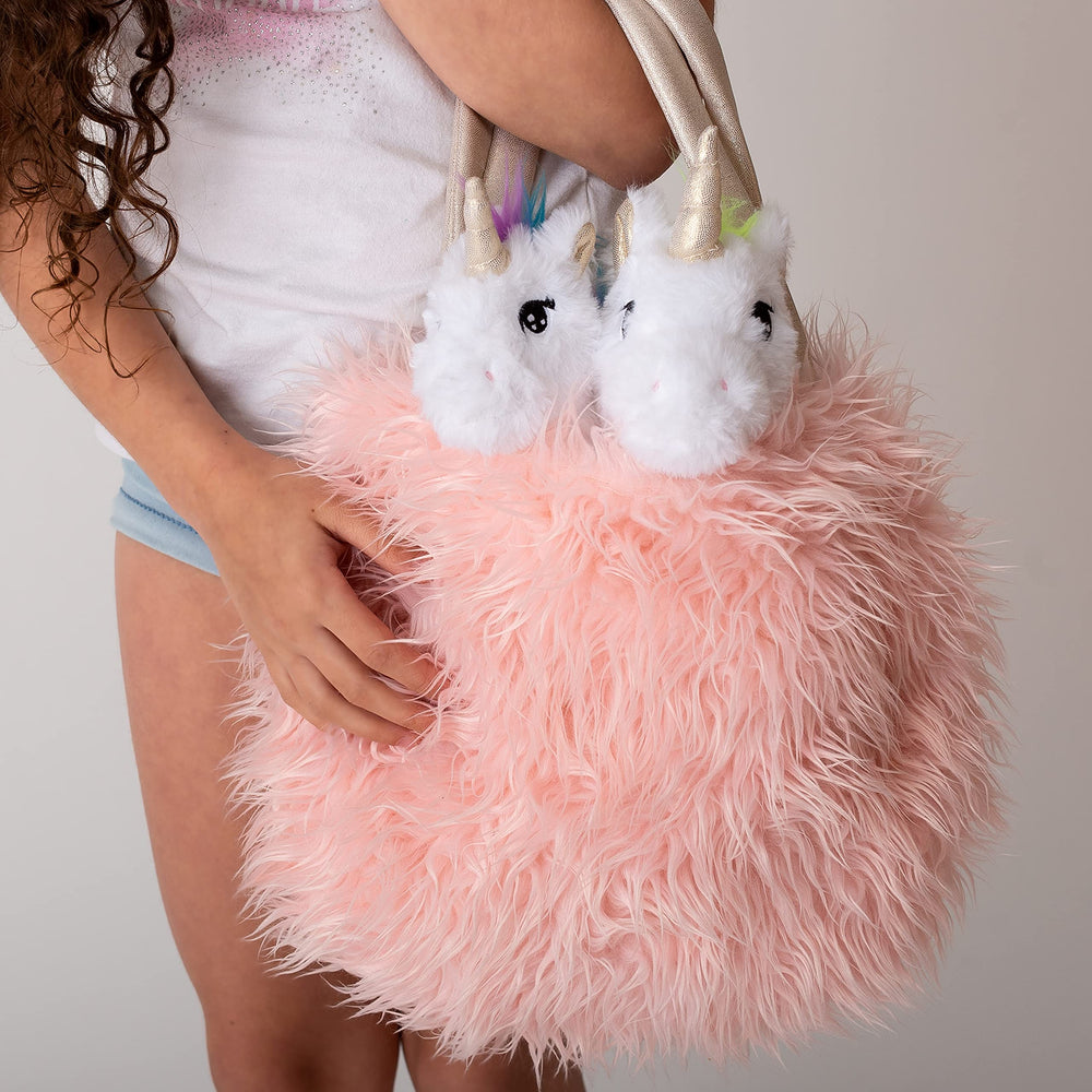 Perfectto Design unicorn blanket offers cozy snuggle moments