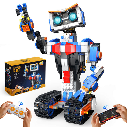 PIKARO robotics 623-piece building set enabling hands-on engineering play