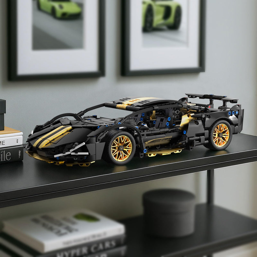 PIKARO spoiler and interior detail support immersive model viewing.