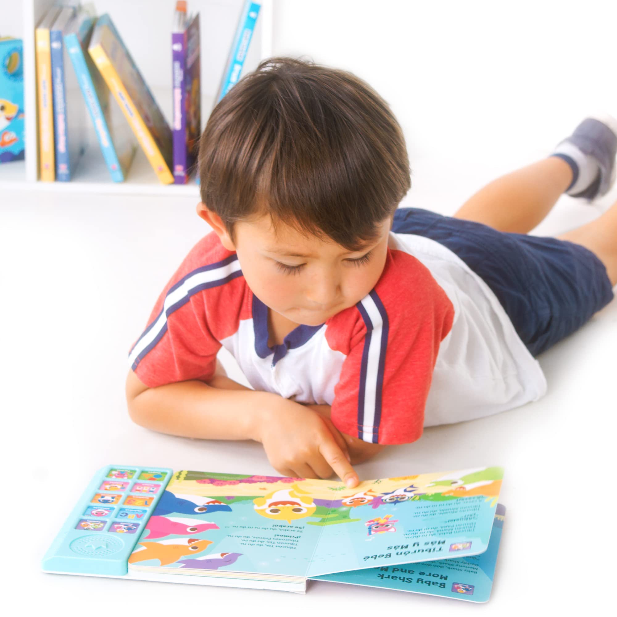 Battery compartment on Pinkfong Baby Shark Animal Songs book keeps setup secure