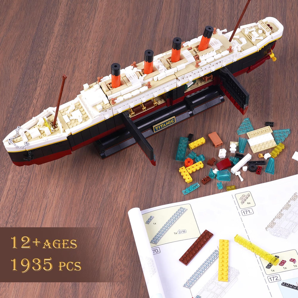 PLAXSOON light kit adds a warm glow to the Titanic display.