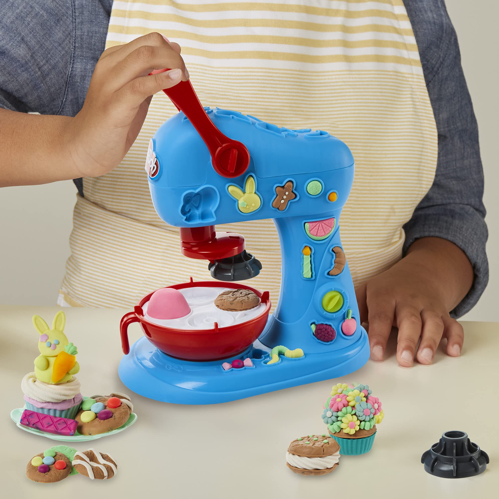 Play-Doh Kitchen Creations cookie cutters and tray support quick pretend baking.