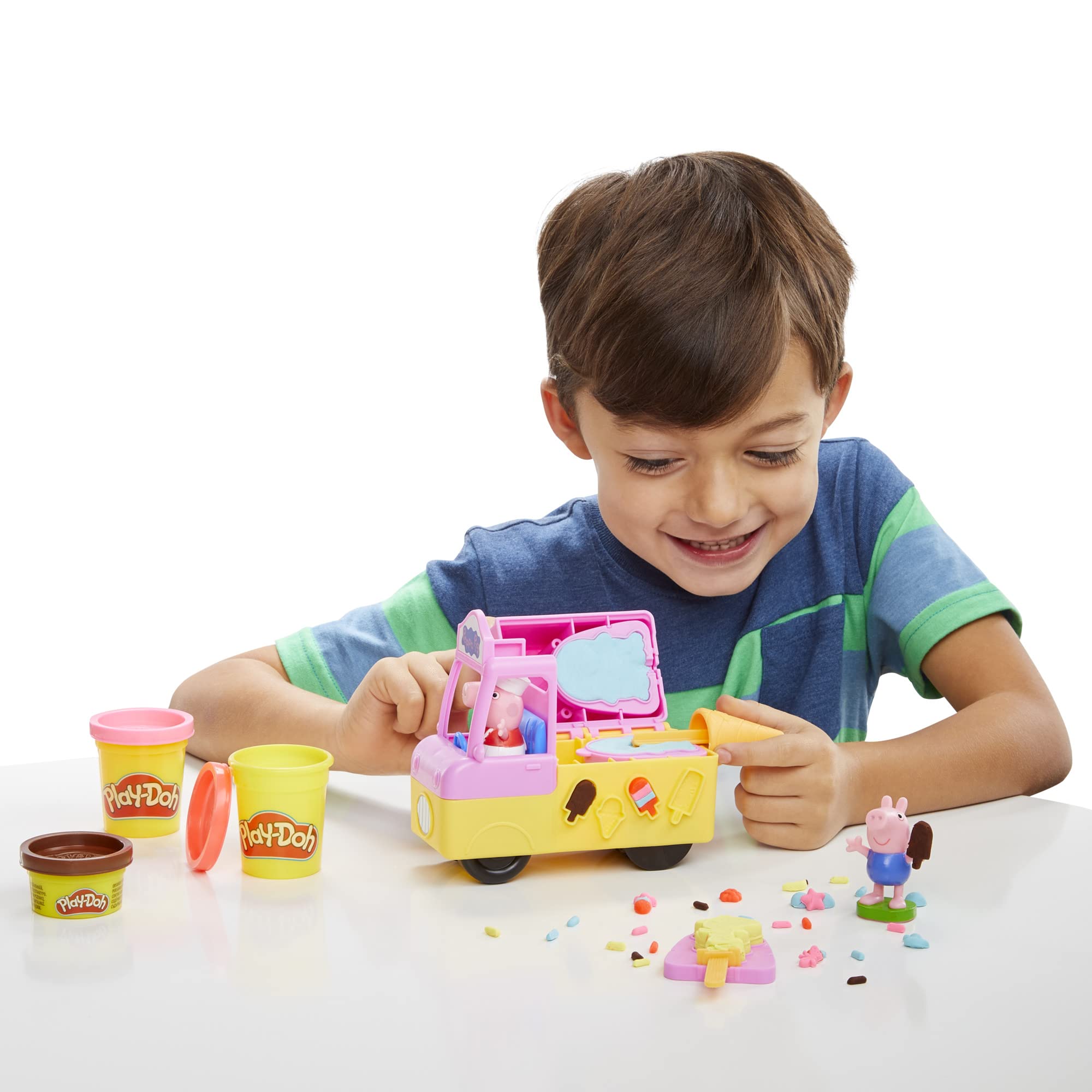 Play-Doh red color can fuels bold creations and story moments