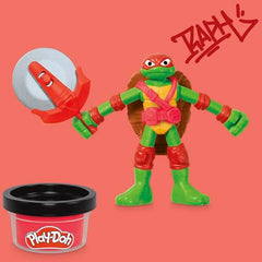 The set blends sculpture with character play for easy creative projects.