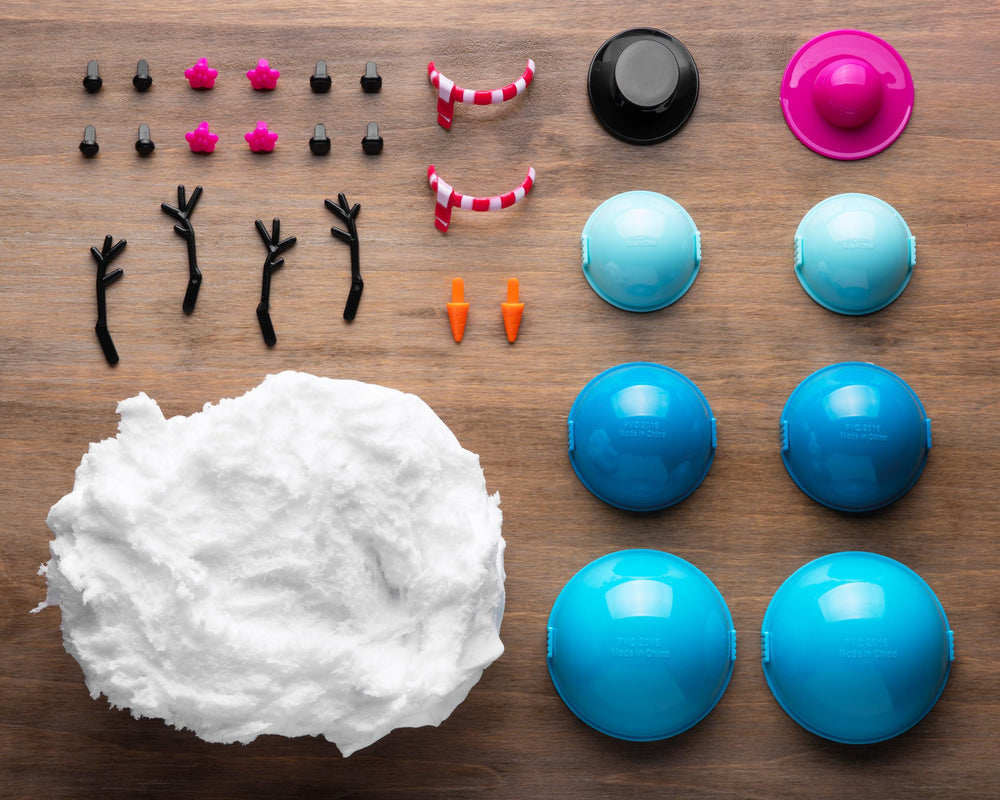 Play Visions airtight bucket keeps Floof soft and ready for reuse.