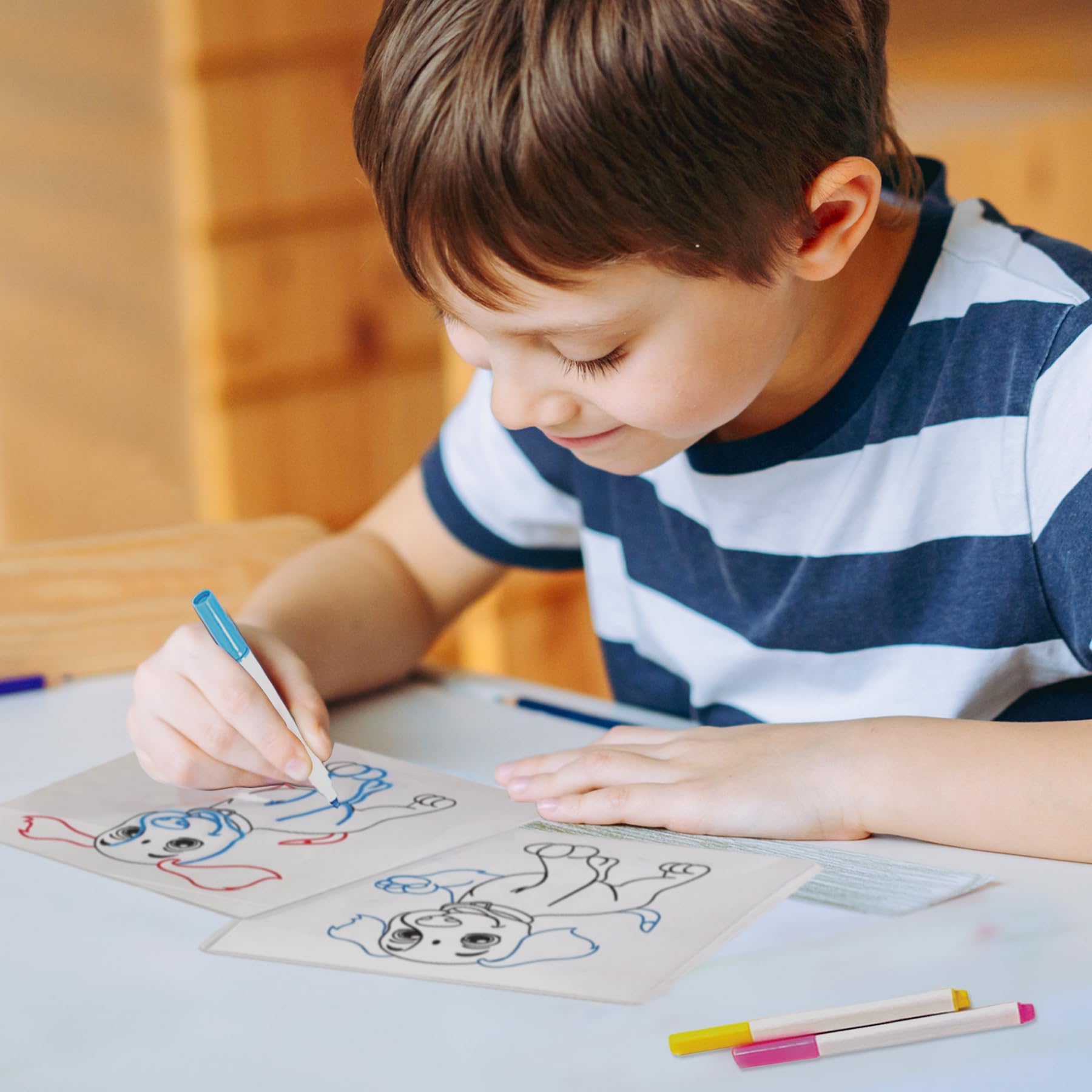 Playful Minds Glow Pad comes with six storyboards for planning scenes.
