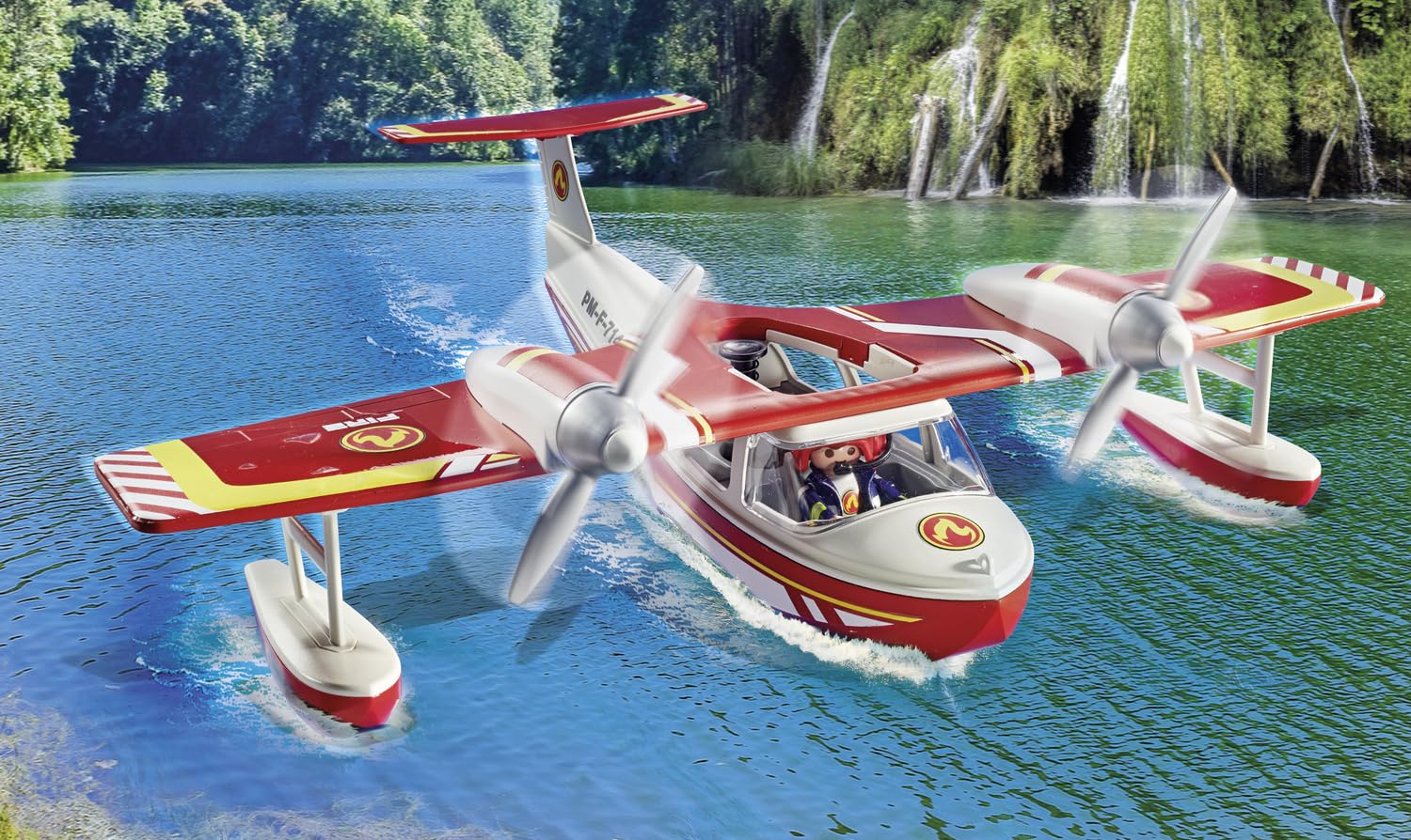 Forest animals included with Playmobil Firefighting Seaplane playset