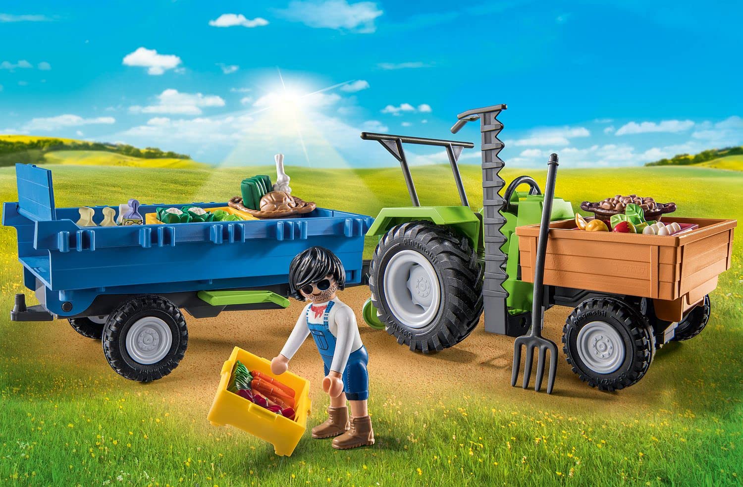 Playmobil Harvester Tractor with Trailer hand crank raises the trailer bed for action.