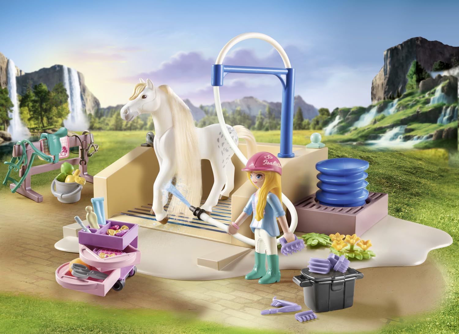 Playmobil Lioness and horse with saddle and bridle for authentic riding adventures.