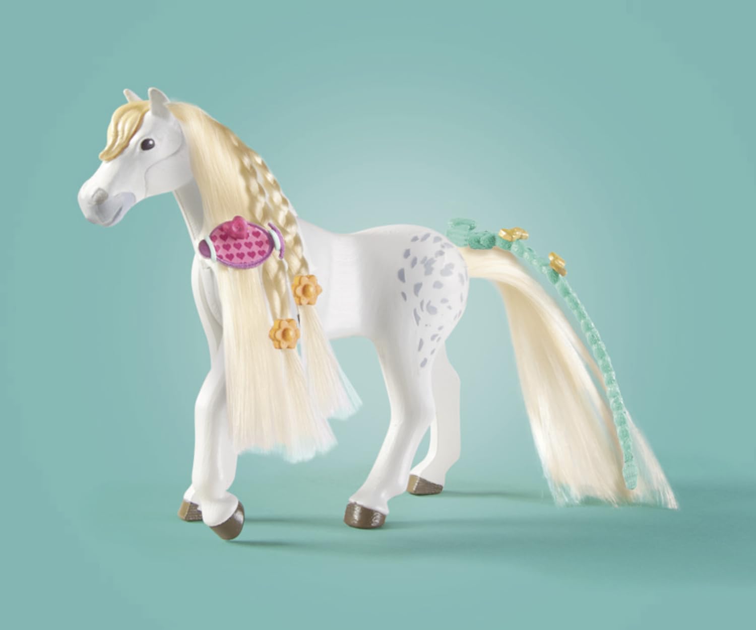 Playmobil mane styling encourages creativity and precise hand movements.