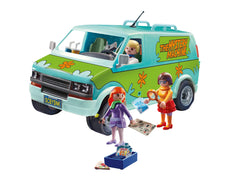 Playmobil Scooby-Doo Mystery Machine map flashlight and spyglass boost investigative storytelling.