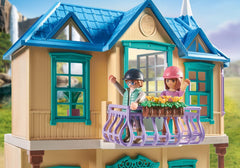 Playmobil Waterfall Ranch exterior view inviting outdoor exploration and scenery.