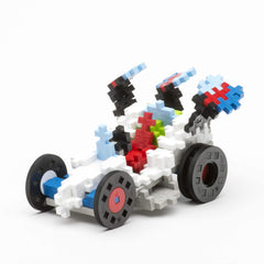 PLUS PLUS Close-up of interlocking bricks highlighting easy connections