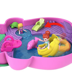 Polly Pocket purse strap enables easy on-the-go play.